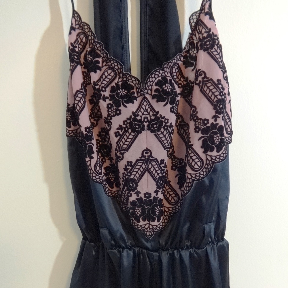 LINDY Pink & Black Lingerie Size Medium - Picture 2 of 8